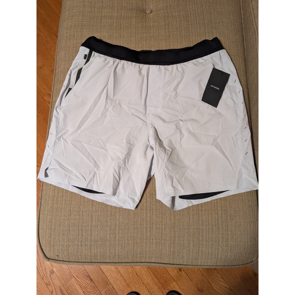 NWT Ten Thousand Interval Short Light Grey Mens L 7 Inch Liner